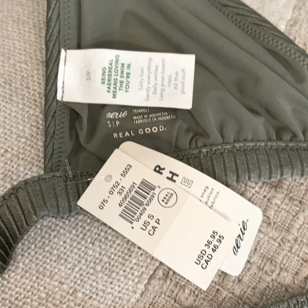 NWT Aerie Shine Ribbed Plunge Triangle Bikini Swim Top